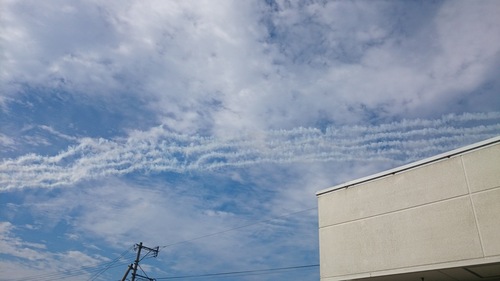 諫早の空にブルーインパルス